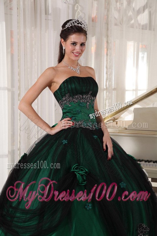 Strapless Floor-length Green Quinceanera Gown Tulle and Taffeta Beading