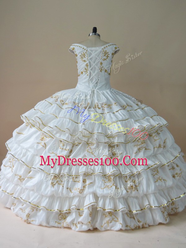 White Ball Gowns Beading and Embroidery 15th Birthday Dress Lace Up Taffeta Sleeveless Floor Length