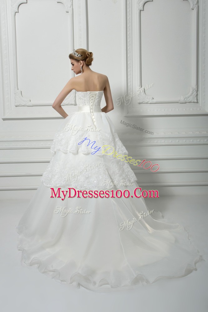 Unique Lace Up Bridal Gown White for Wedding Party with Beading and Lace and Bowknot Brush Train