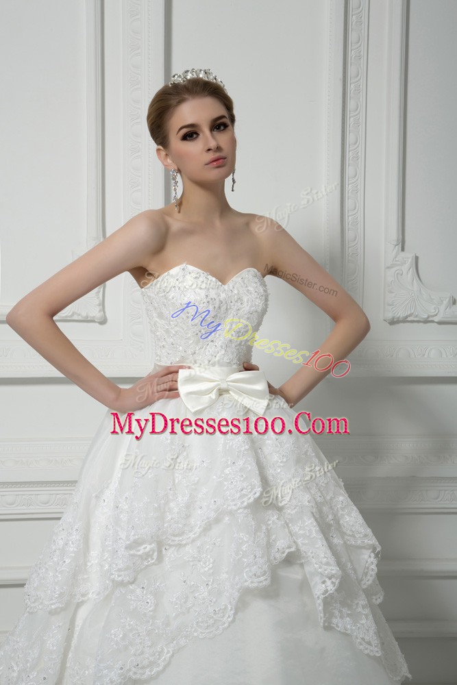 Unique Lace Up Bridal Gown White for Wedding Party with Beading and Lace and Bowknot Brush Train