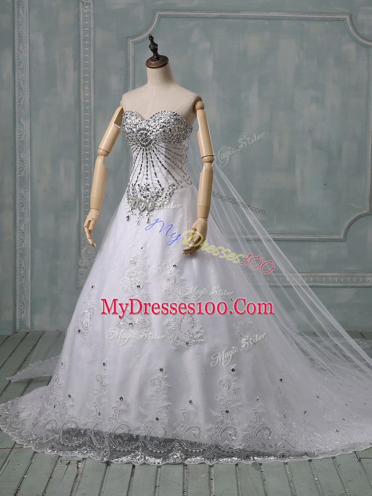 Sweetheart Sleeveless Tulle Wedding Gowns Beading and Lace Chapel Train Lace Up