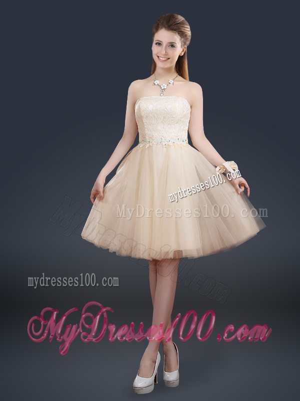 Sweet Short Bridesmaid Dresses with Appliques and Belt