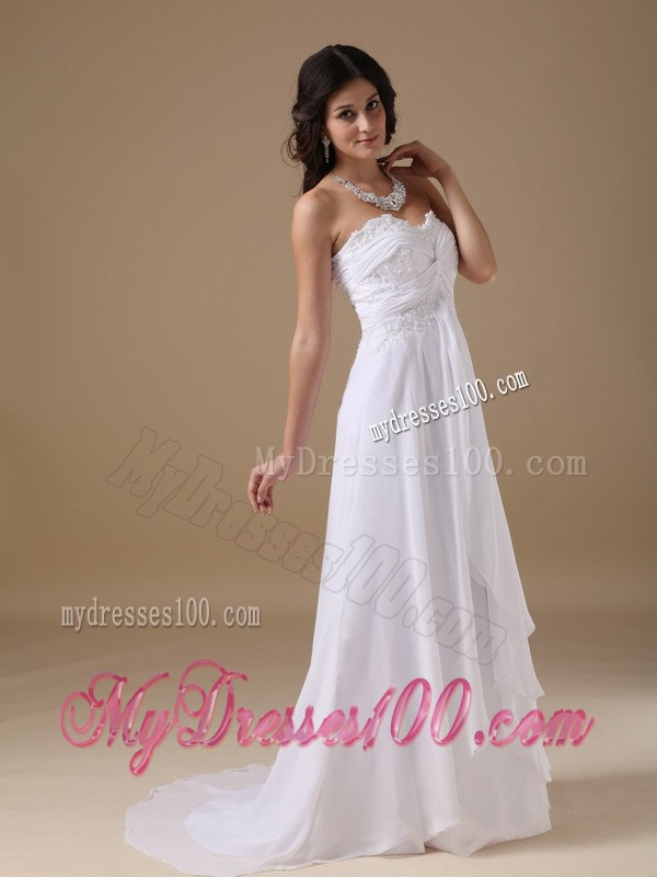 Spring Empire Sweetheart Floor-length Lace Wedding Dress For Beach