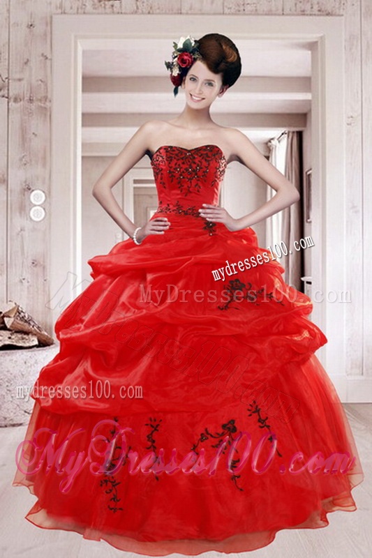 2016 Perfect Red Quinceanera Dresses with Appliques and Pick Ups