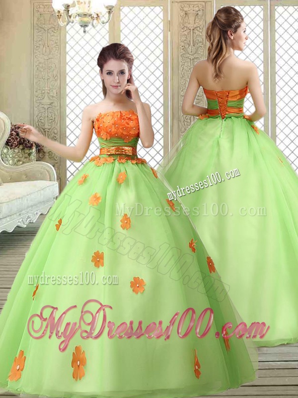 Latest Strapless Quinceanera Gowns with Appliques and Belt