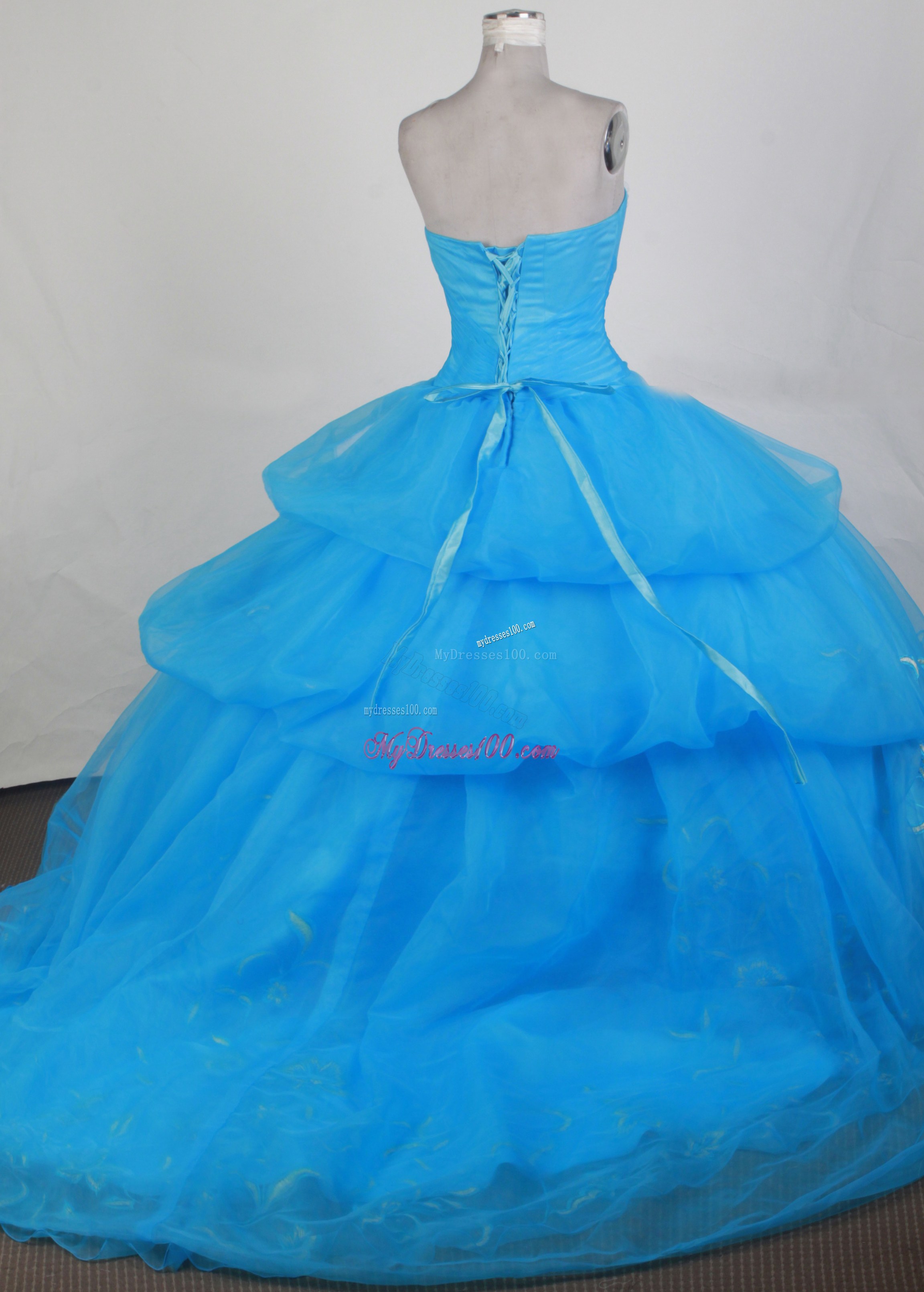 Beautiful Flower Dacorate Bodice Blue Dresses 16 with Brush Train