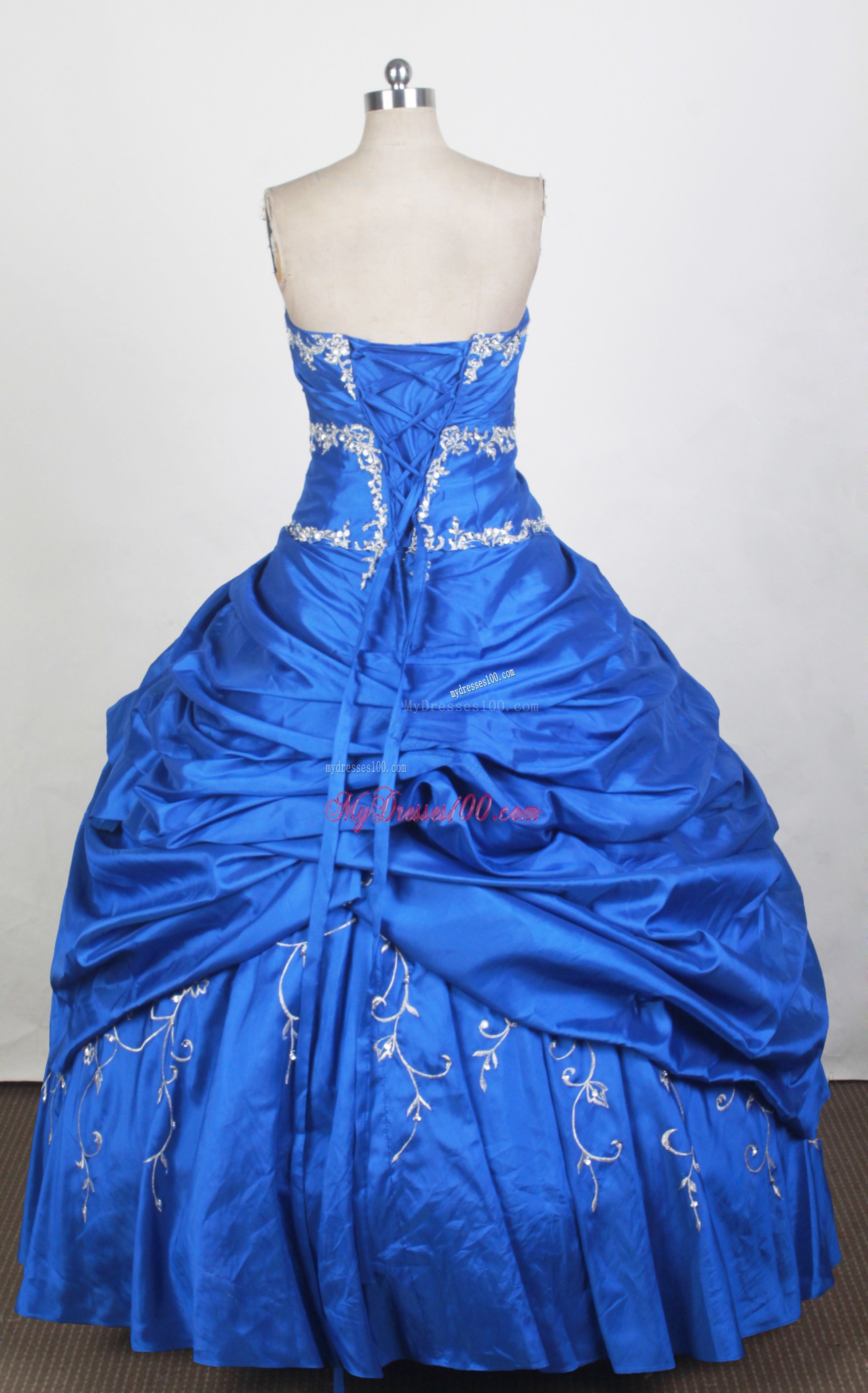 Embroidery and Pick-ups Quinceanera Dress in Royal Blue