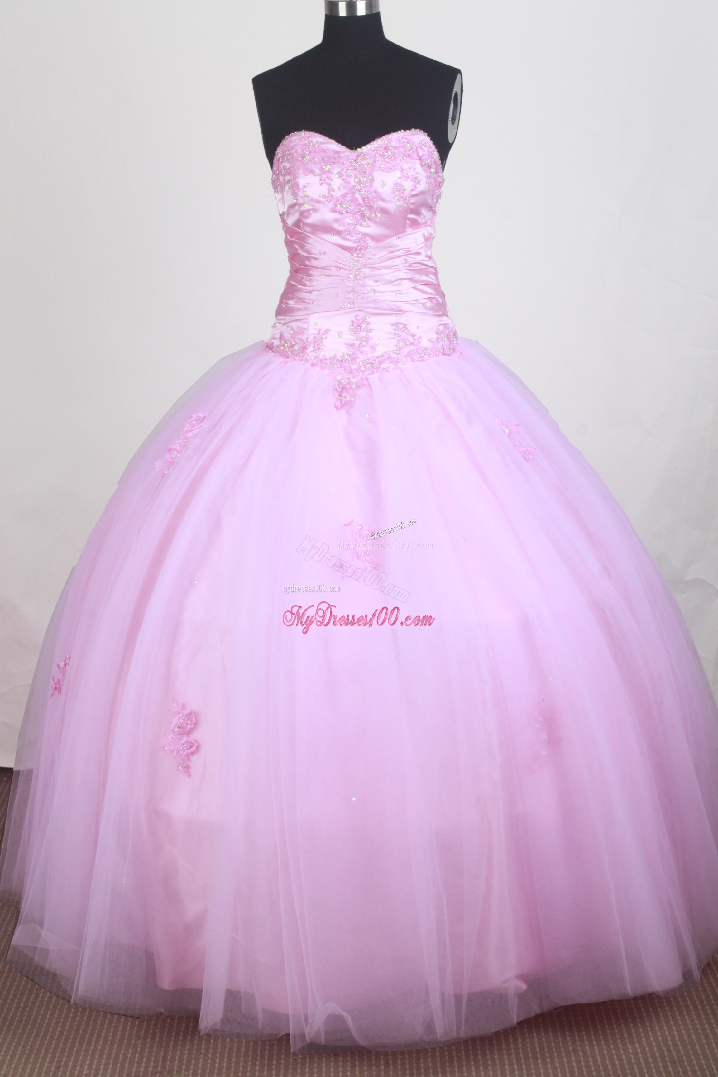 Lace-up Back Tulle A-line Quinceanera Dress with beading Appliques