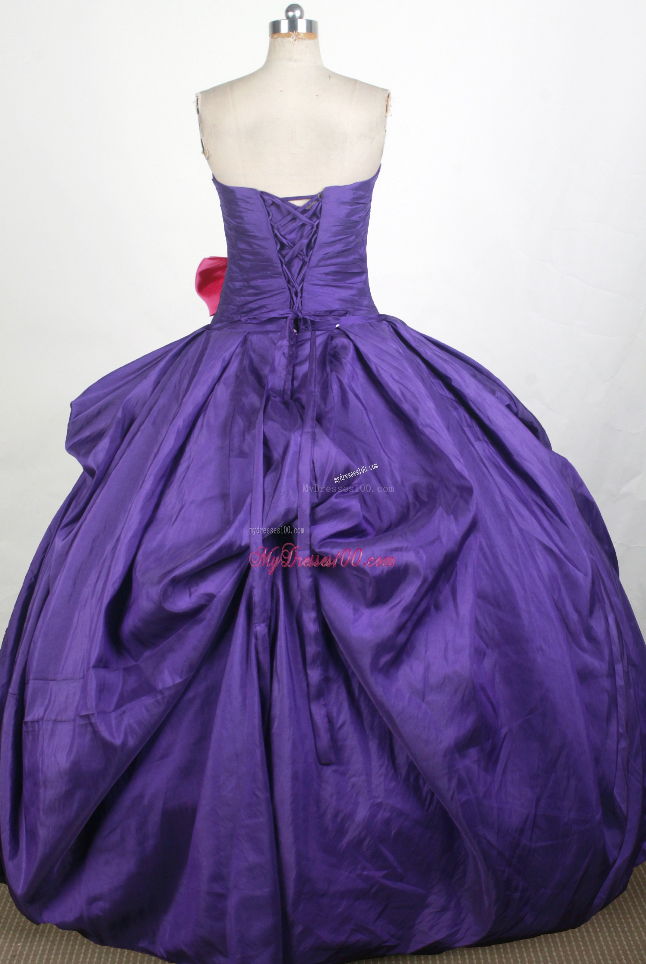 Ruching Sweet 15 Dresses Decorated with Colored Diamond and Red Satin Bows