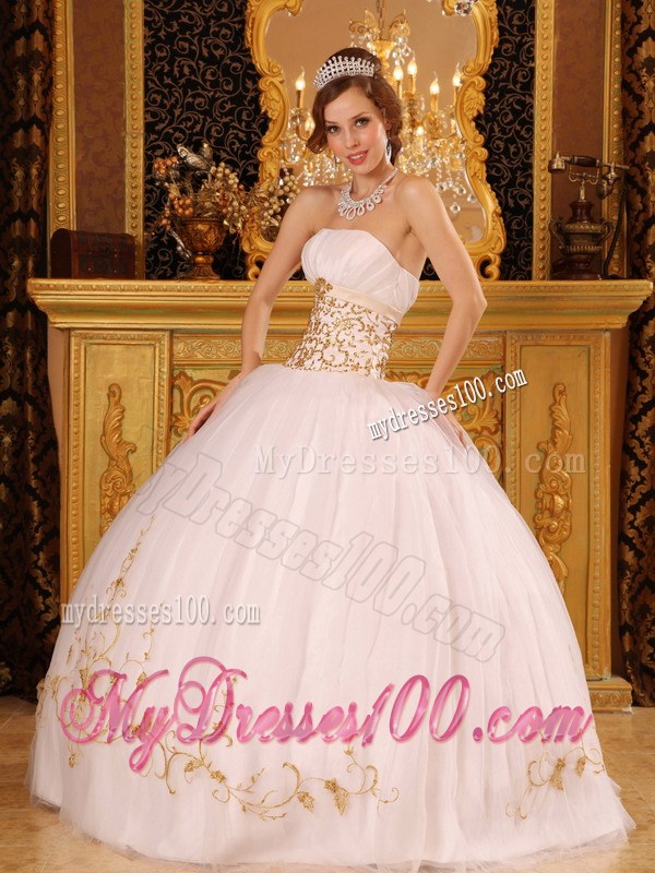 White Ball Gown Strapless Floor-length Quinceanera Dress with Gold Appliques