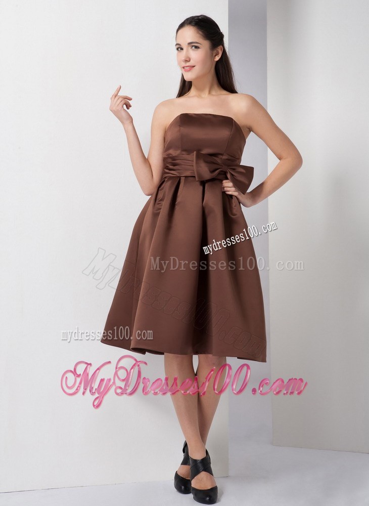 Brown A-line Strapless Knee-length Bridesmaid Dress with Bow