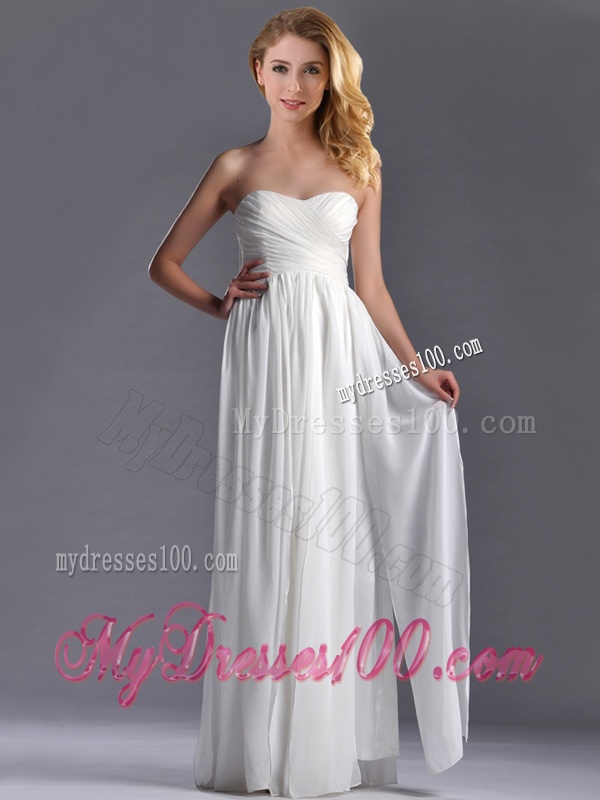 Exquisite Empire Sweetheart Ruched White Long Dama Dress in Chiffon