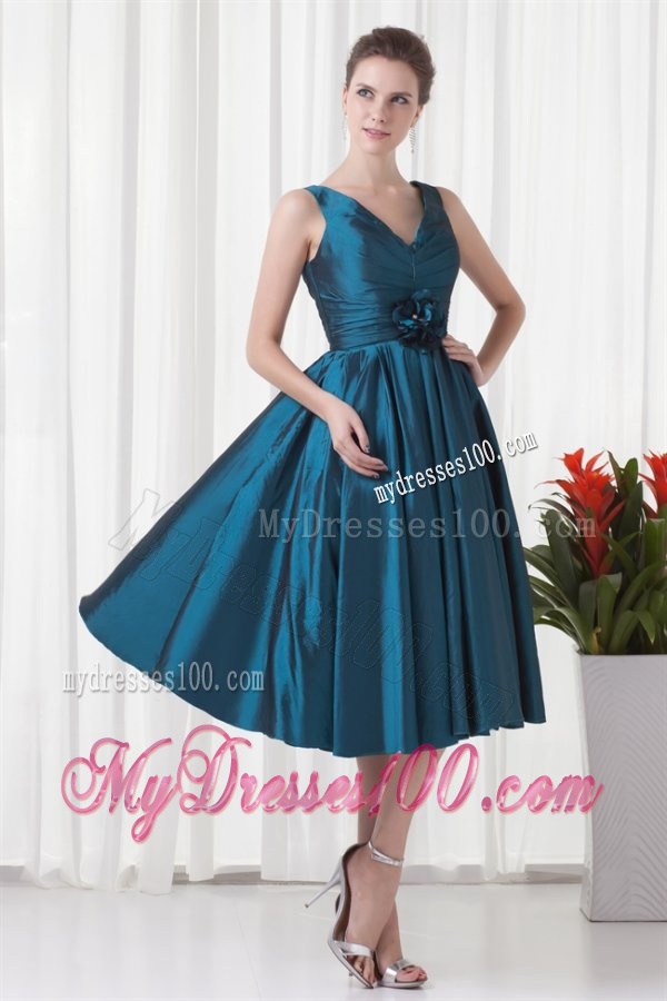 A-line V-neck Teal Taffeta Ruching Knee-length Evening Dress