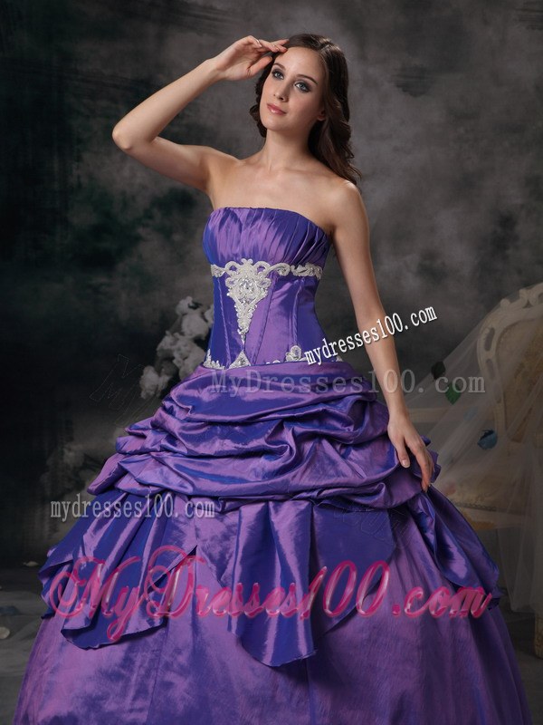 Purple Dresses for Quince Embellished White Appliques and Ruffles