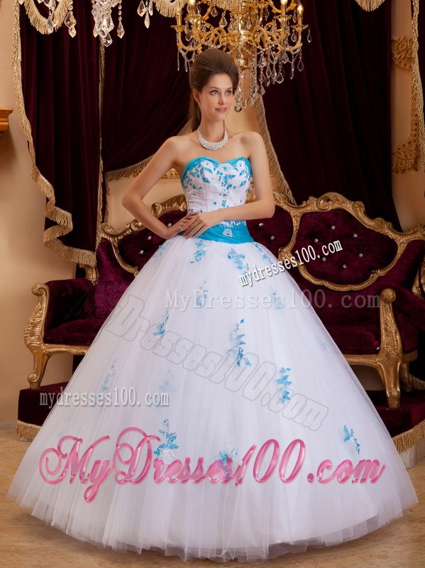 White A-line Sweetheart Floor-length Tulle Appliques Quinceanera Dress