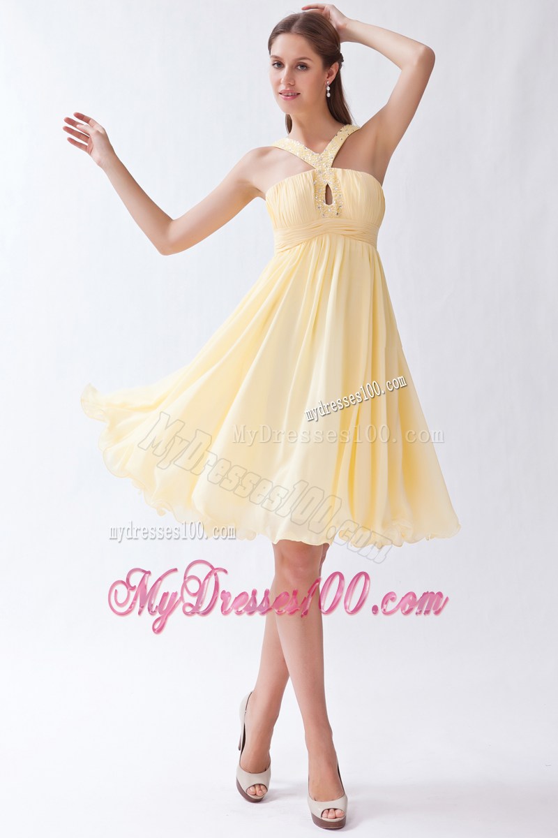 2013 Cheap Yellow Empire V-neck Beading Short Homecoming Dresses