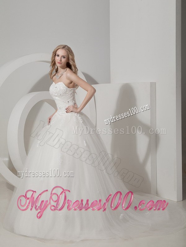 Jewelry and Appliques Decorated Brush Train Sweetheart Bridal Gown