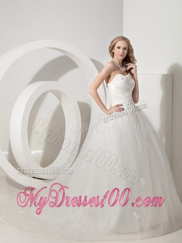 Jewelry and Appliques Decorated Brush Train Sweetheart Bridal Gown