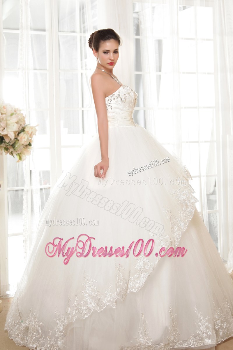 Two Tiers Beading and Ruching Decorated Wedding Dress with Lace Edge