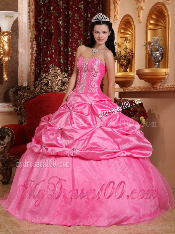 Sweetheart Ruched Taffeta Quince Dresses with Appliques