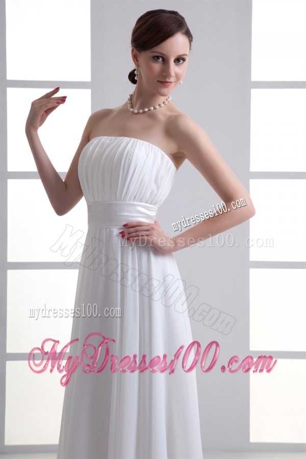 Cheap Empire Strapless Chiffon Wedding Dress with Ruching