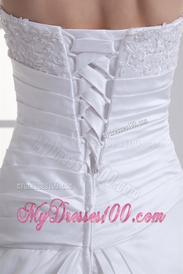 Elegant A-Line Strapless Lace Taffeta Chapel Train Wedding Dress