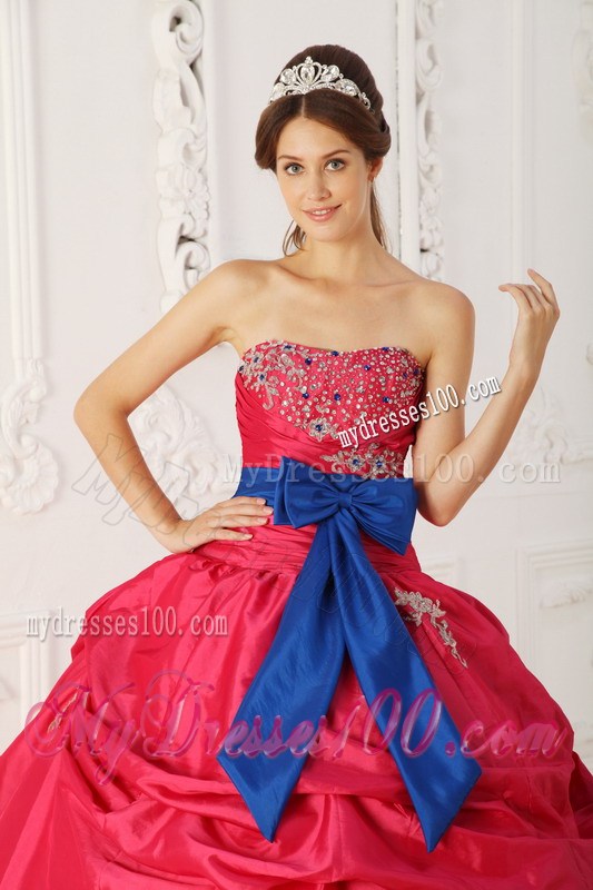 Beaded Ruching Pick-ups and Appliques Sweet 16 Dresses with Blue Bowknot