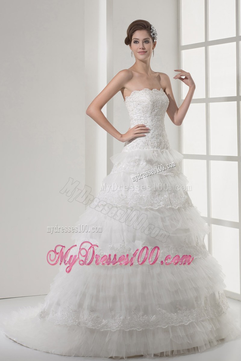 Ruffled Neckline Tiers Bridal Dress Decorated with Beadings and Lace Edge