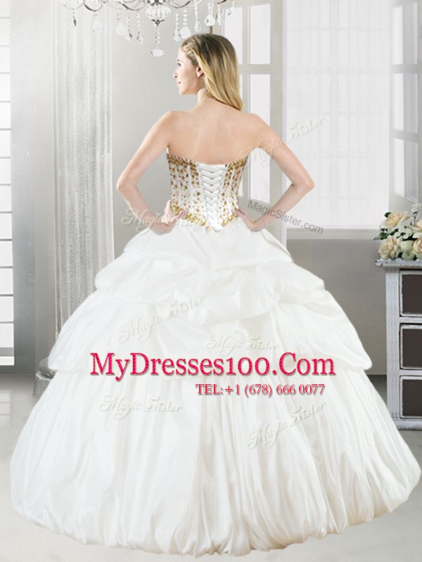 Enchanting White Ball Gown Prom Dress Military Ball and Sweet 16 and Quinceanera and For with Beading and Pick Ups Sweetheart Sleeveless Lace Up